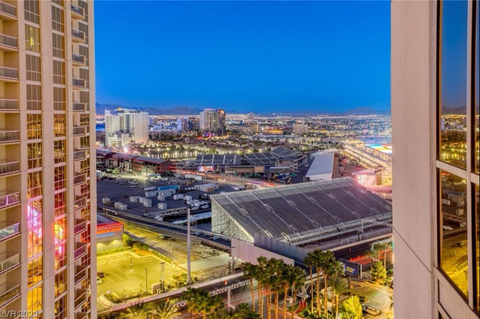 Panorama Vista Suite- 1Br 2Ba, Full Kitchen, Strip View, Balcony, Corner Unit Las Vegas Exterior photo